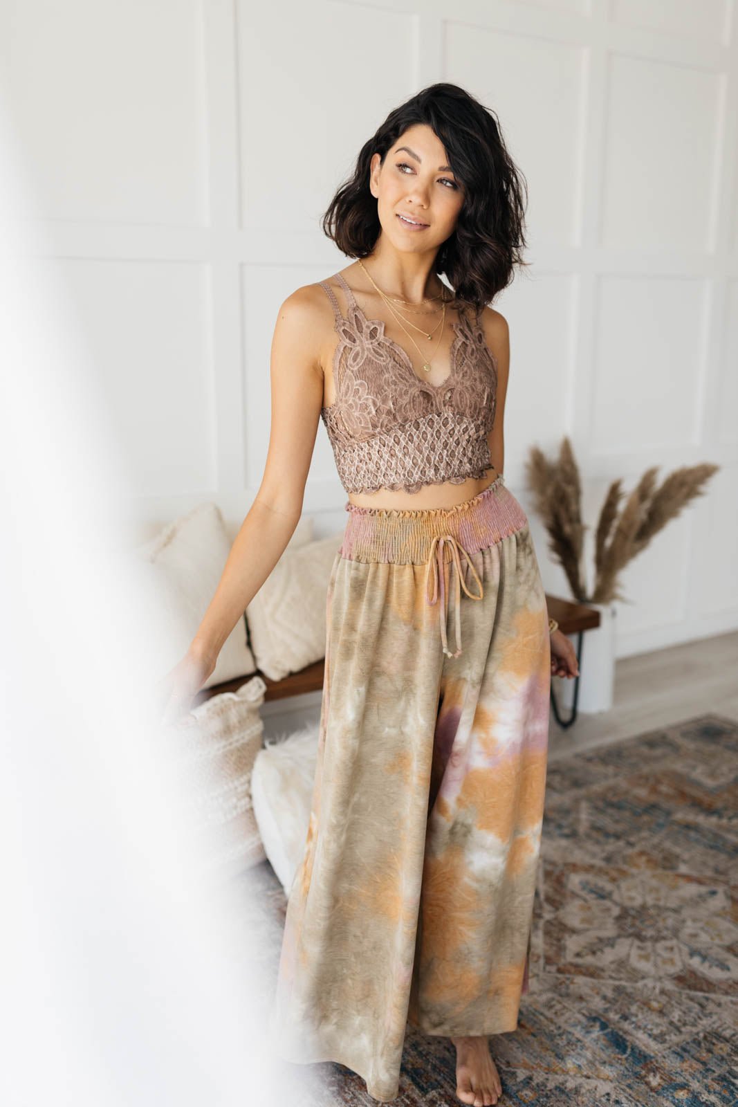 Live In Lace Bralette in Mauve - 4 Ever Trending
