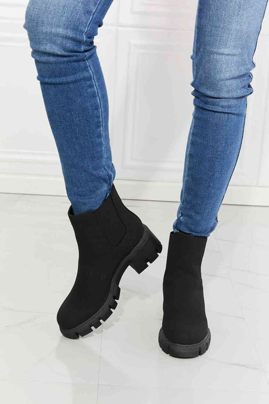 Work For It Matte Lug Sole Chelsea Boots - 4 Ever Trending